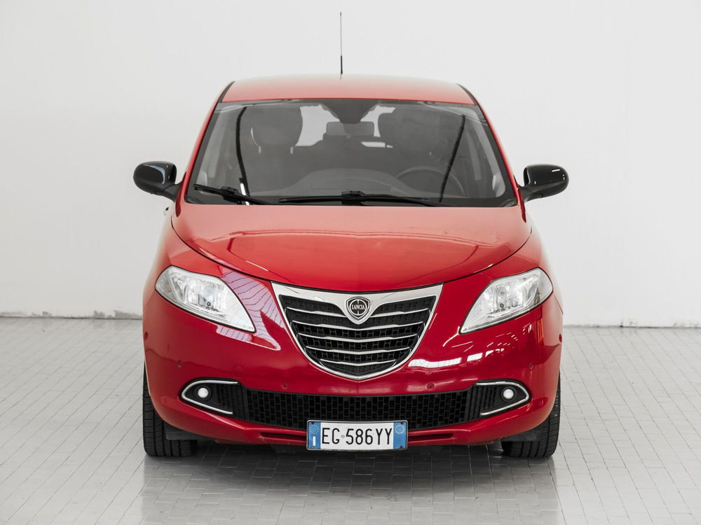 Lancia Ypsilon usata a Prato (2)