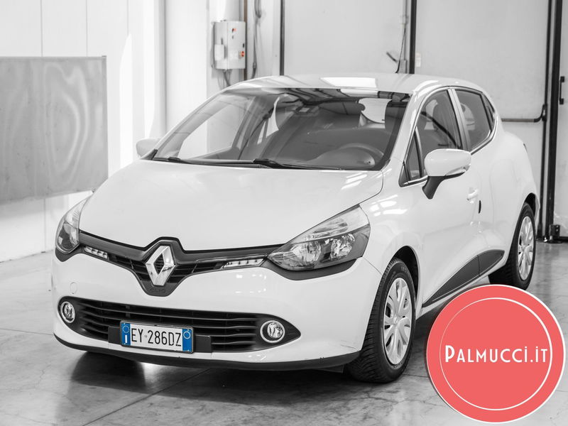 Renault Clio 1.2 75CV 5 porte Wave  del 2015 usata a Prato