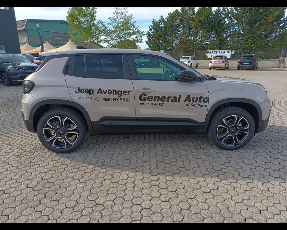 Jeep Avenger nuova a Lucca (4)