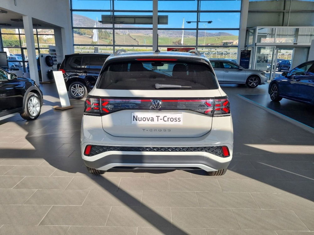 Volkswagen T-Cross nuova a Potenza (7)