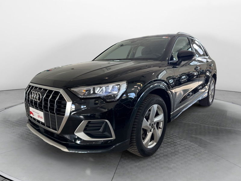 Audi Q3 35 2.0 tdi Business Advanced s-tronic del 2022 usata a Pistoia