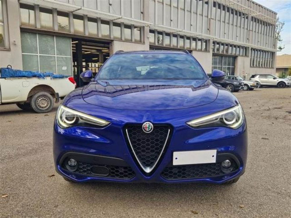 Alfa Romeo Stelvio usata a Parma (6)