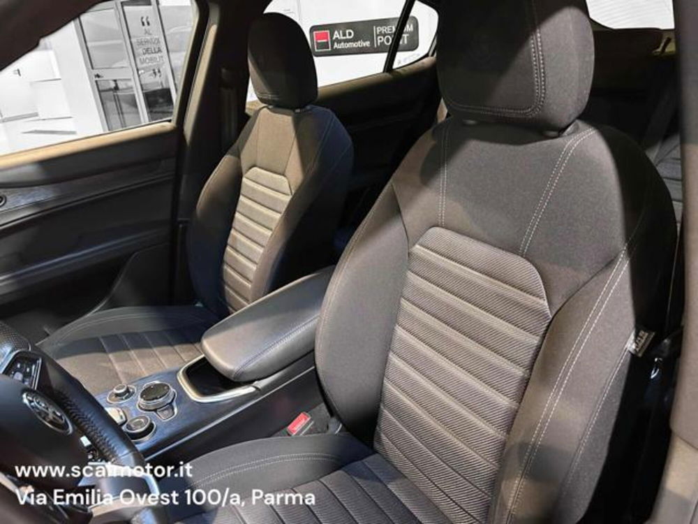 Alfa Romeo Stelvio usata a Parma (9)