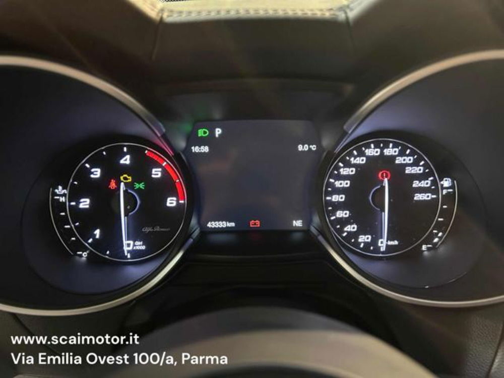 Alfa Romeo Stelvio usata a Parma (15)