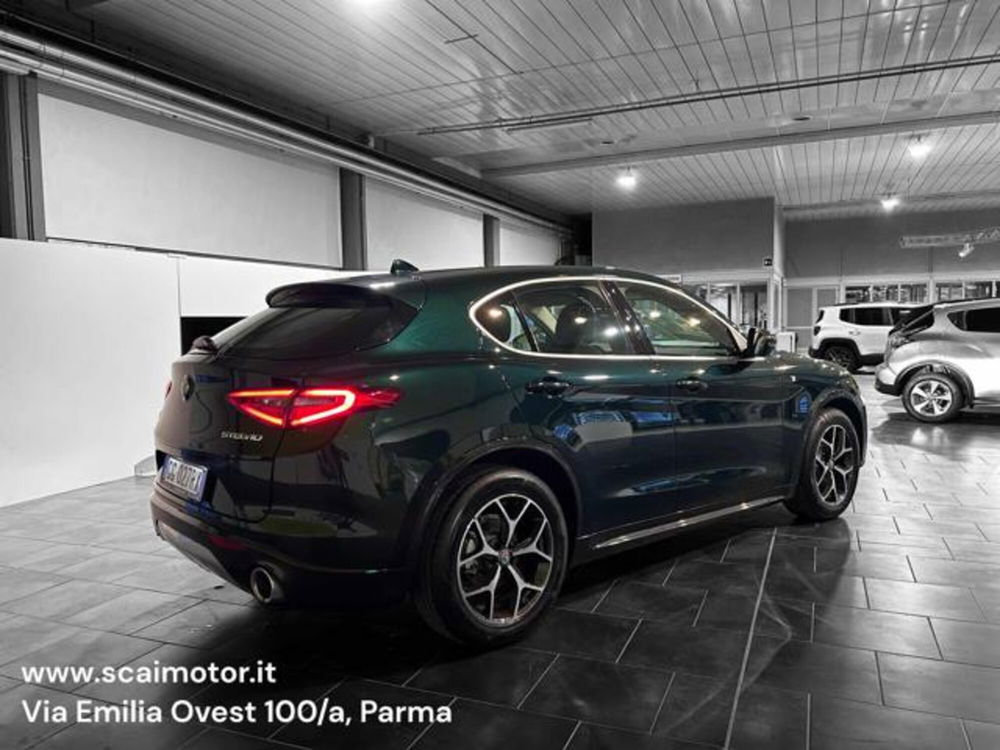 Alfa Romeo Stelvio usata a Parma (6)