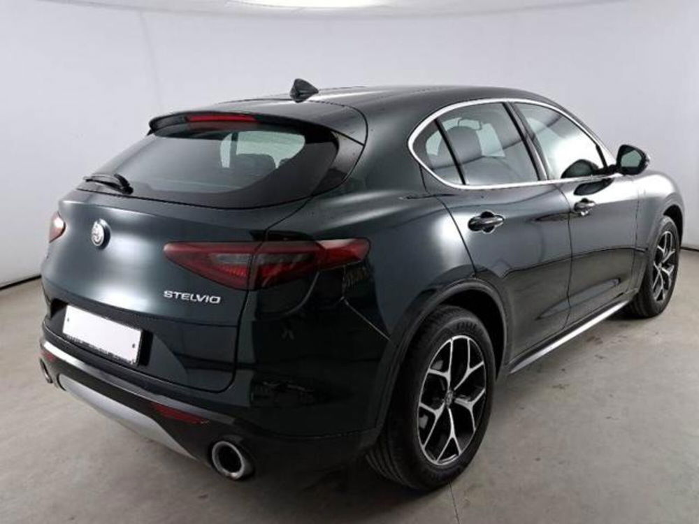 Alfa Romeo Stelvio usata a Parma (2)