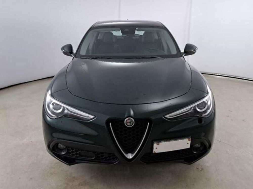 Alfa Romeo Stelvio usata a Parma (6)