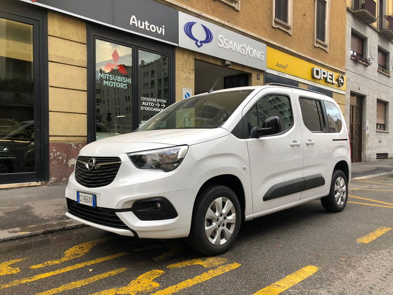 Opel Combo Life 1.2 110 CV S&amp;S MT6 Edition Plus N1  nuova a Milano