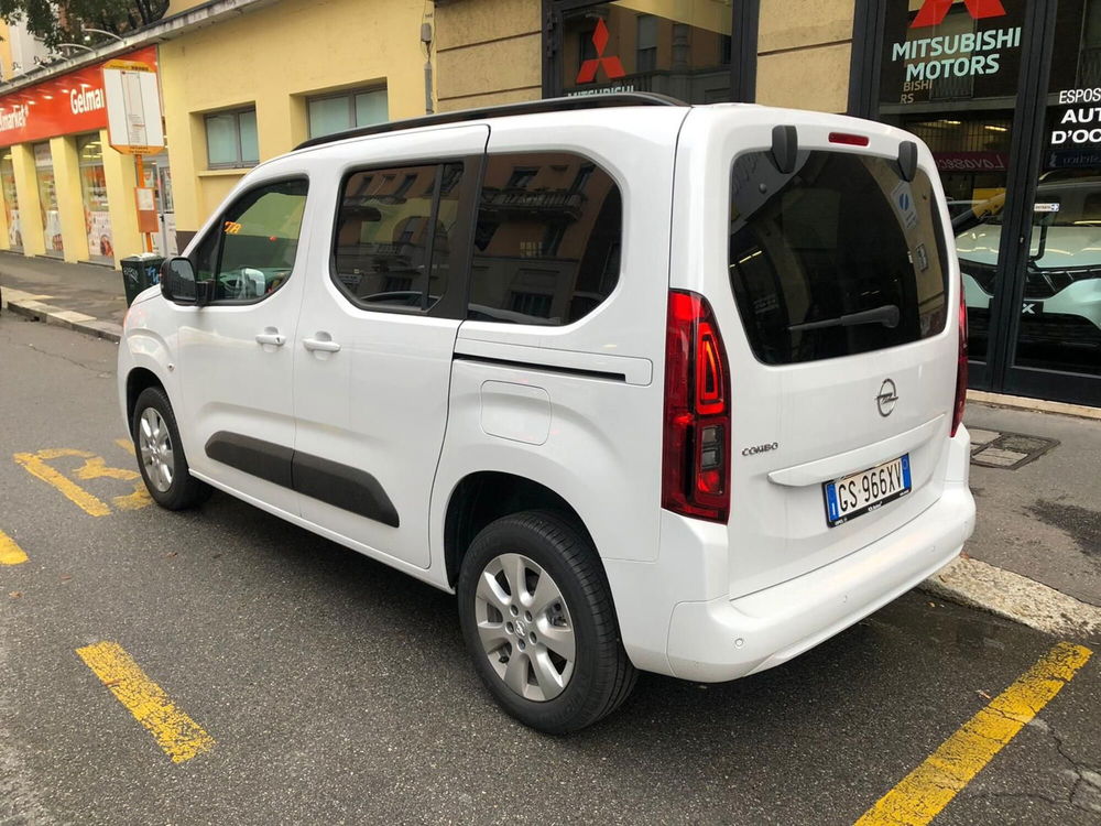 Opel Combo Life nuova a Milano (2)