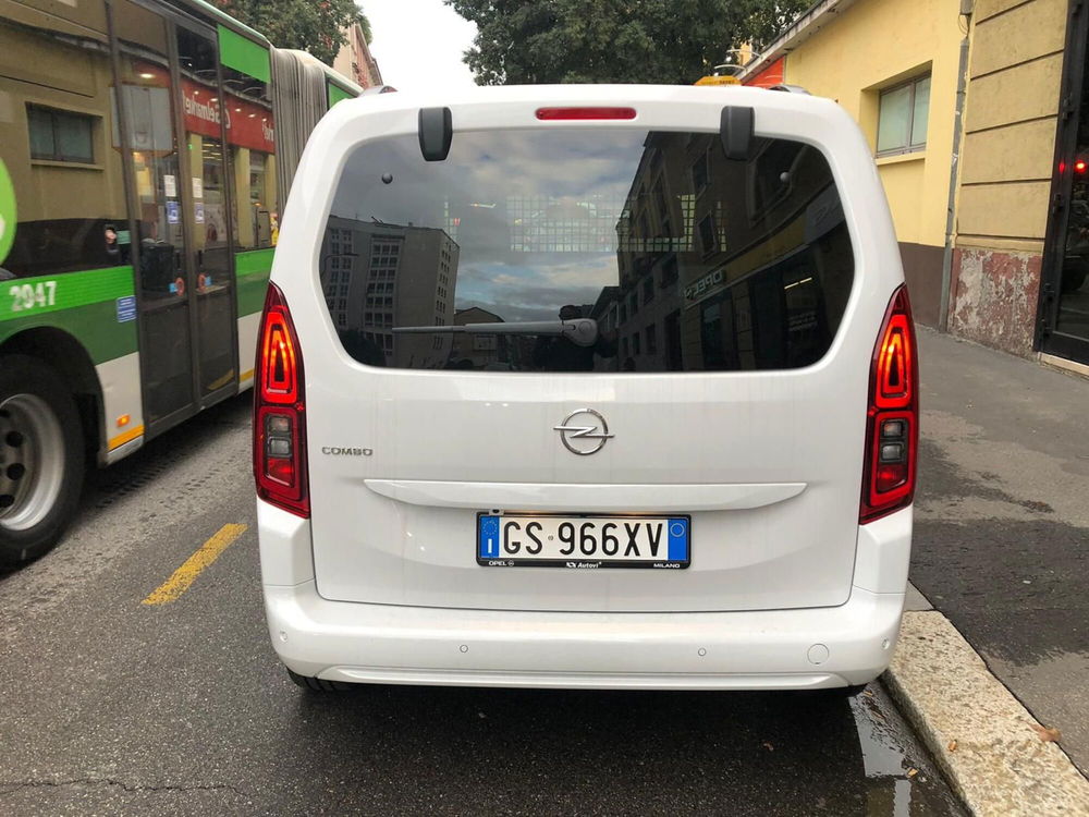 Opel Combo Life nuova a Milano (3)