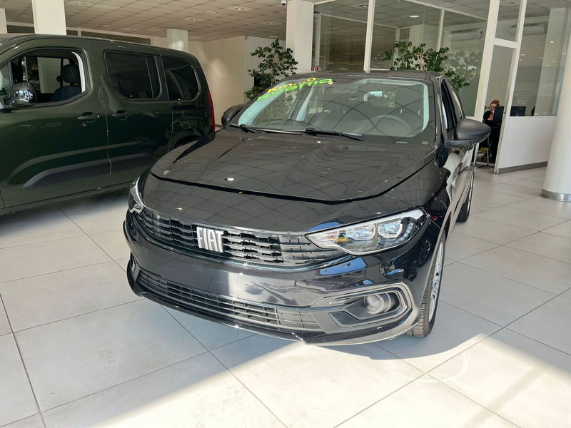 Fiat Tipo Tipo 5p 1.5 t4 hybrid Garmin 130cv dct nuova a Milano