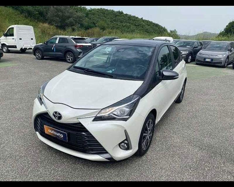 Toyota Yaris 1.0 5 porte Lounge  del 2019 usata a Casoria