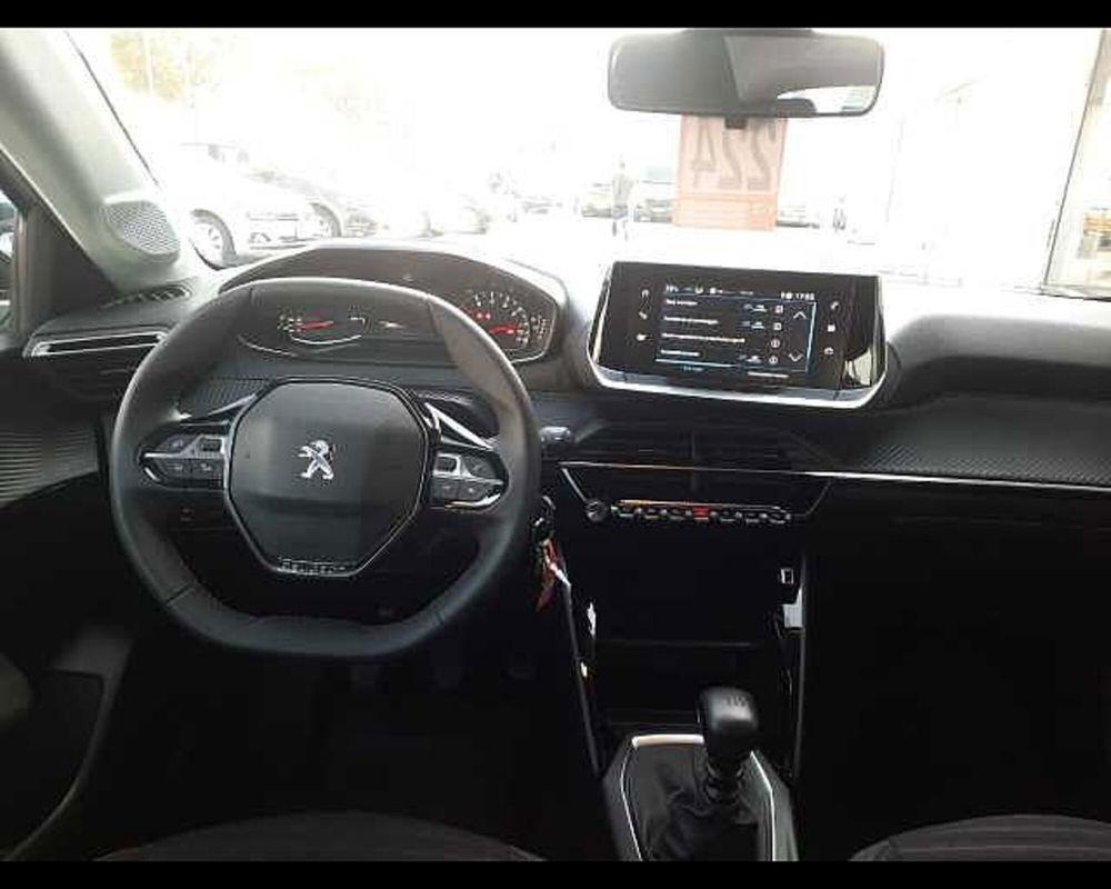 Peugeot 208 usata a Napoli (9)