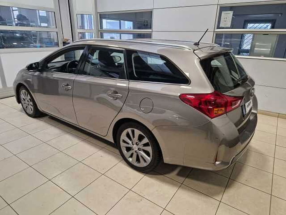 Toyota Auris usata a Varese (4)