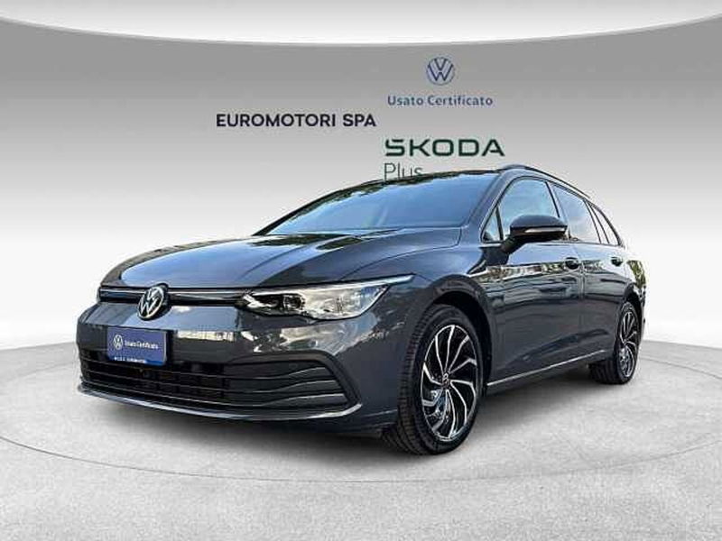 Volkswagen Golf Variant 1.0 eTSI EVO DSG Life del 2021 usata a Monteriggioni