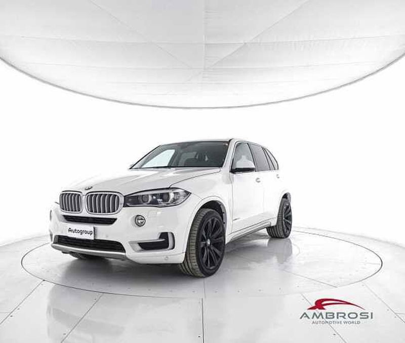 BMW X5 xDrive30d 258CV Luxury  del 2014 usata a Corciano