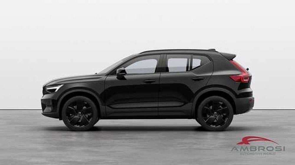 Volvo XC40 nuova a Viterbo (2)