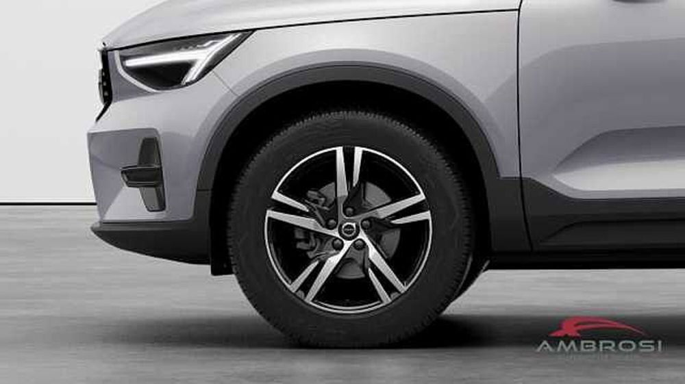 Volvo XC40 nuova a Viterbo (7)