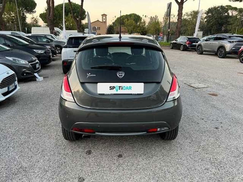 Lancia Ypsilon usata a Ravenna (6)