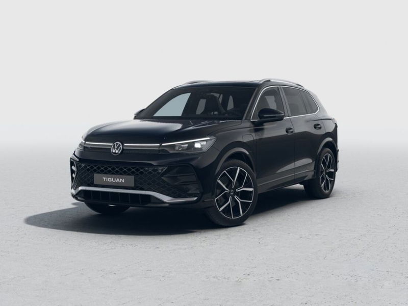 Volkswagen Tiguan 2.0 tdi R-Line 150cv dsg nuova a Paruzzaro