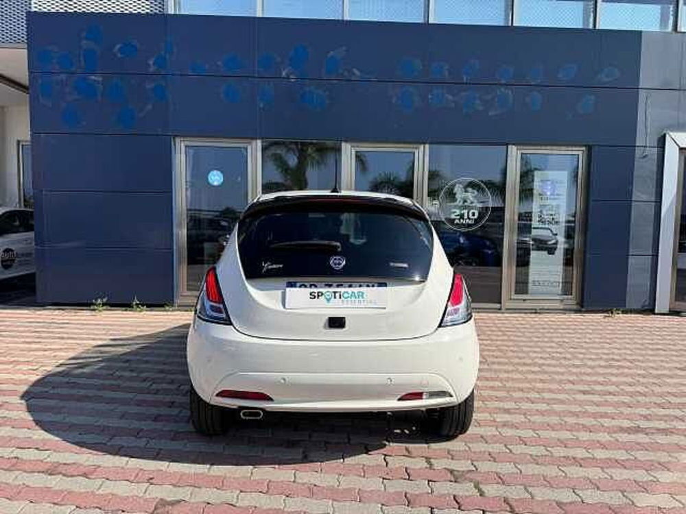 Lancia Ypsilon usata a Vibo Valentia (6)