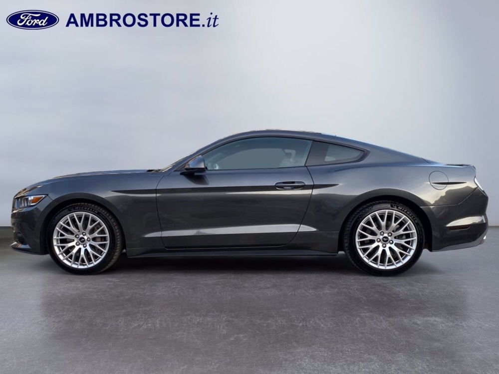 Ford Mustang Coupé usata a Milano (8)