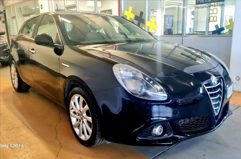 Alfa Romeo Giulietta 1.4 Turbo Distinctive 120cv del 2015 usata a Trezzano sul Naviglio