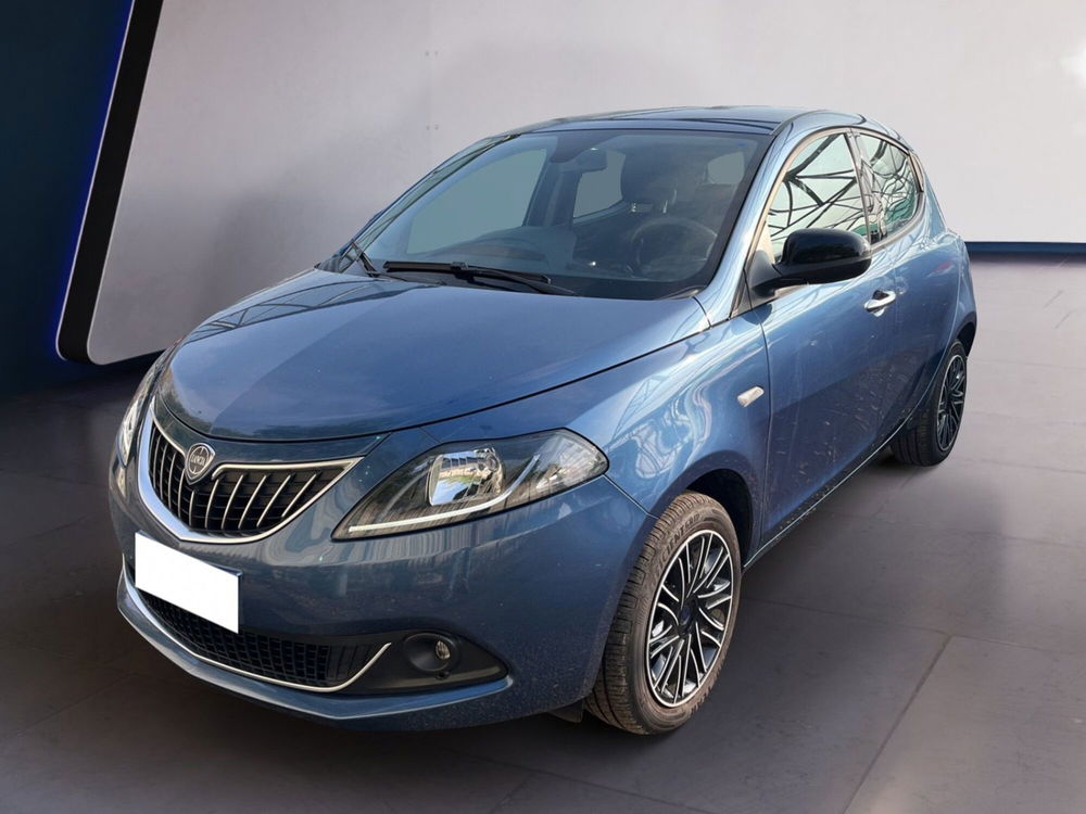 Lancia Ypsilon usata a Torino (2)