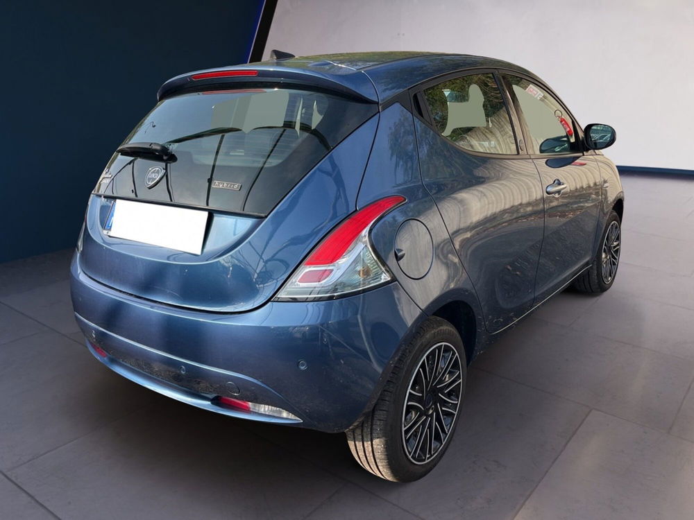 Lancia Ypsilon usata a Torino (4)