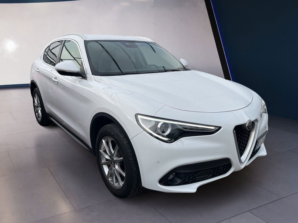 Alfa Romeo Stelvio usata a Torino (3)