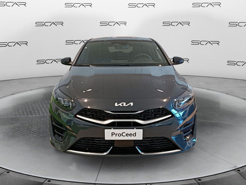 Kia ProCeed nuova a Livorno (2)