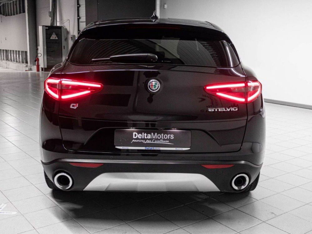 Alfa Romeo Stelvio usata a Ancona (5)