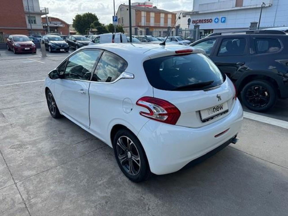 Peugeot 208 usata a Oristano (4)