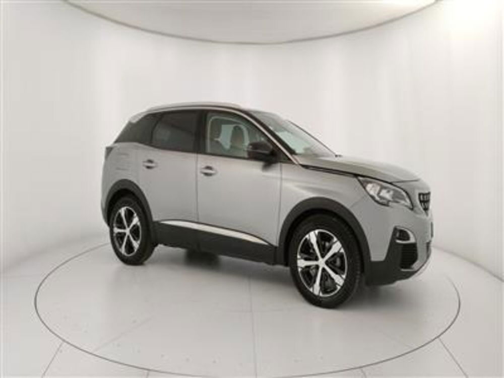 Peugeot 3008 usata a Bari (10)