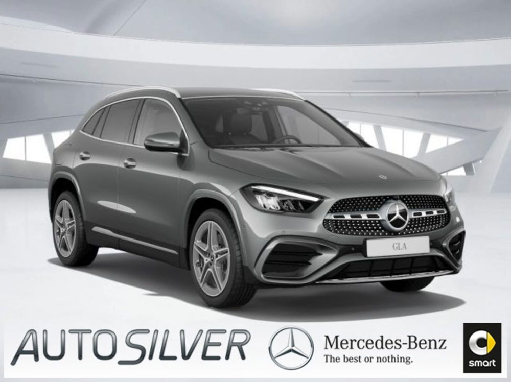 Mercedes-Benz GLA SUV nuova a Verona