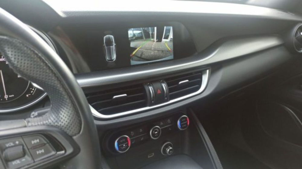 Alfa Romeo Stelvio usata a Verona (13)