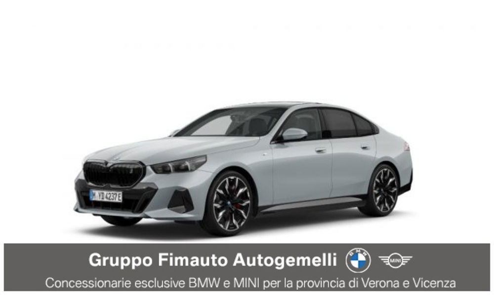 BMW i5 Touring nuova a Verona