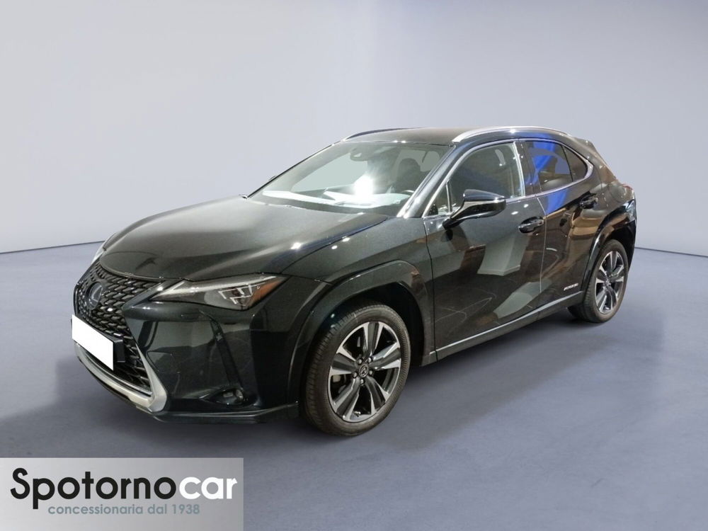 Lexus UX usata a Milano