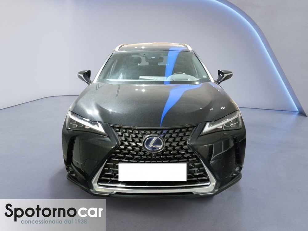 Lexus UX usata a Milano (5)