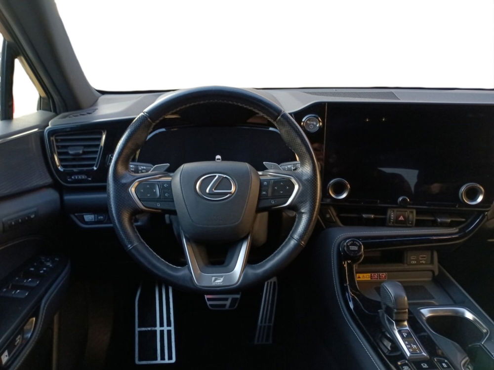 Lexus NX usata a Milano (9)