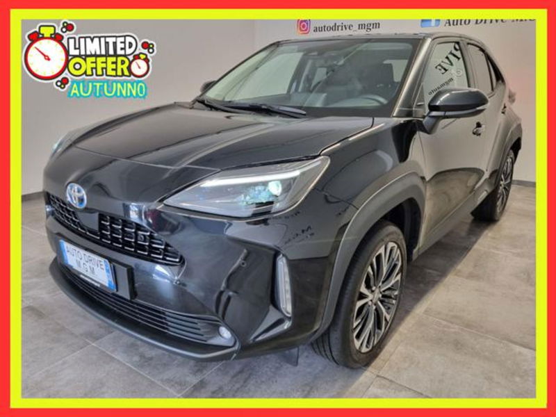 Toyota Yaris Cross 1.5 Hybrid 5p. E-CVT Lounge del 2022 usata a Erba