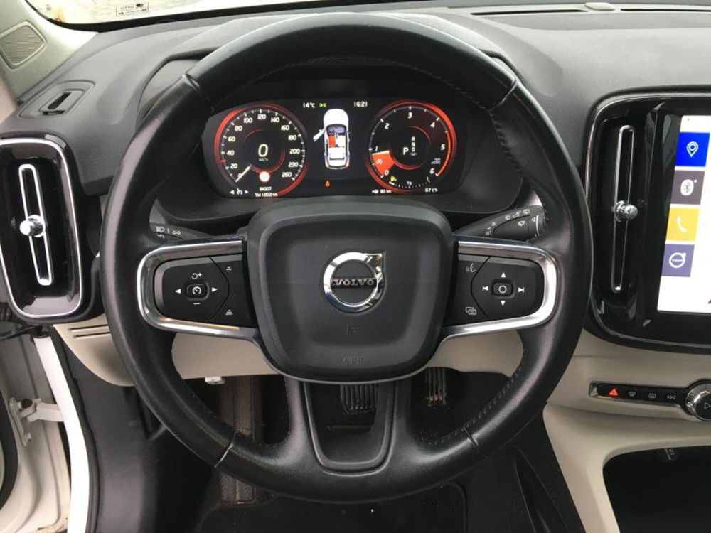 Volvo XC40 usata a Cuneo (9)