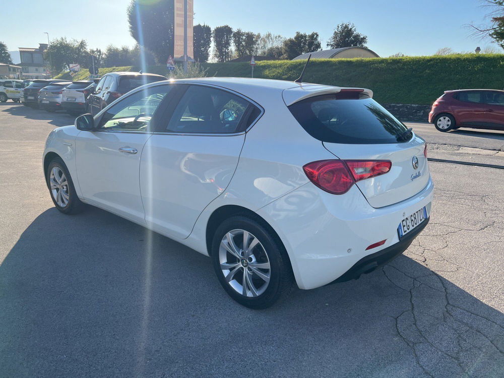 Alfa Romeo Giulietta usata a Lucca (3)