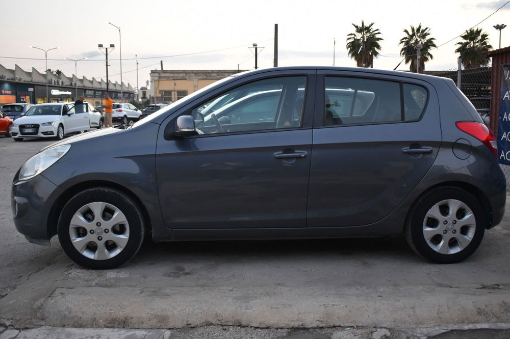 Hyundai i20 usata a Catania (6)