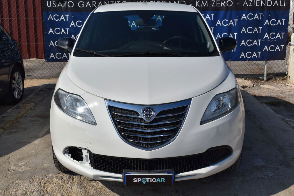 Lancia Ypsilon usata a Catania (2)