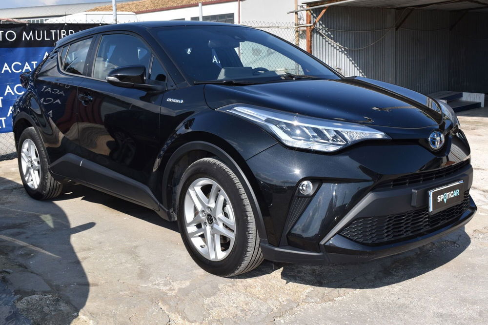 Toyota Toyota C-HR usata a Catania (3)