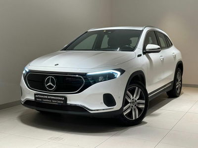 Mercedes-Benz EQA 250+ Sport Plus del 2022 usata a Varese