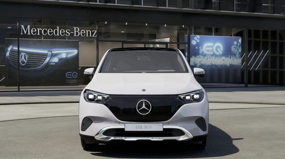 Mercedes-Benz EQE SUV nuova a Bergamo (5)