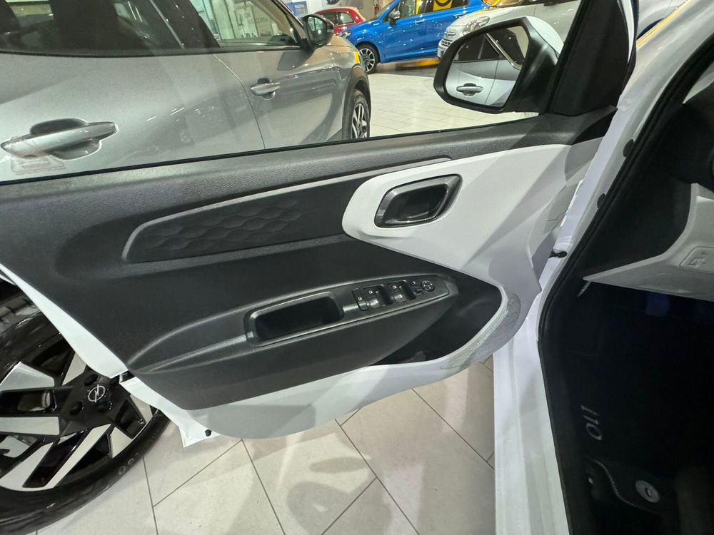 Hyundai i10 nuova a Benevento (10)