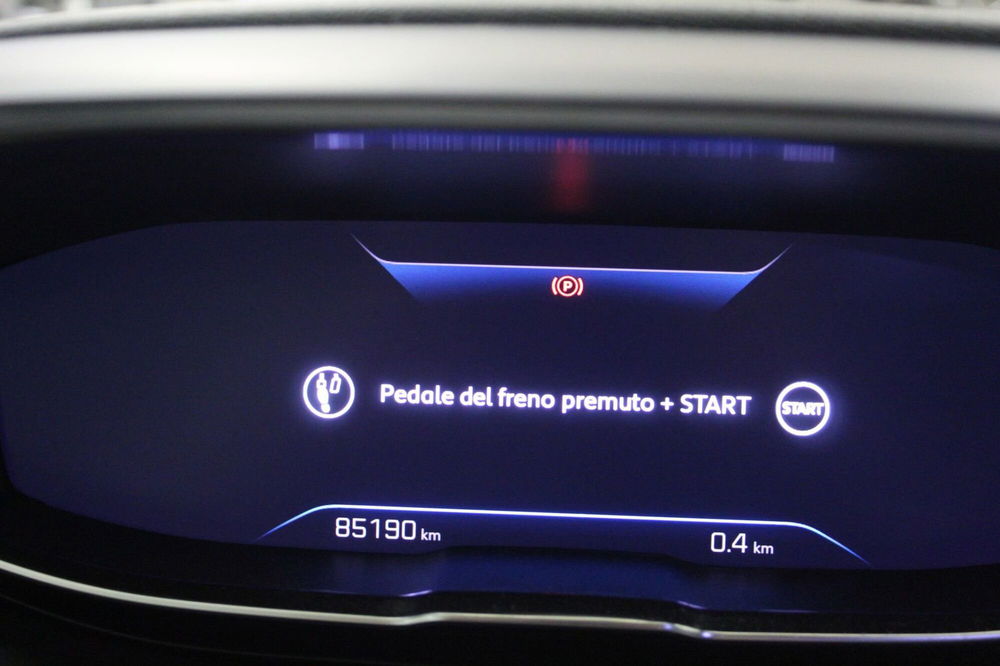 Peugeot 5008 usata a Cremona (11)